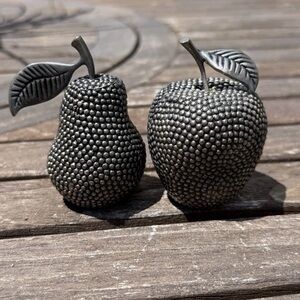 Salt & Pepper Shakers Pear & Apple fruit theme silver